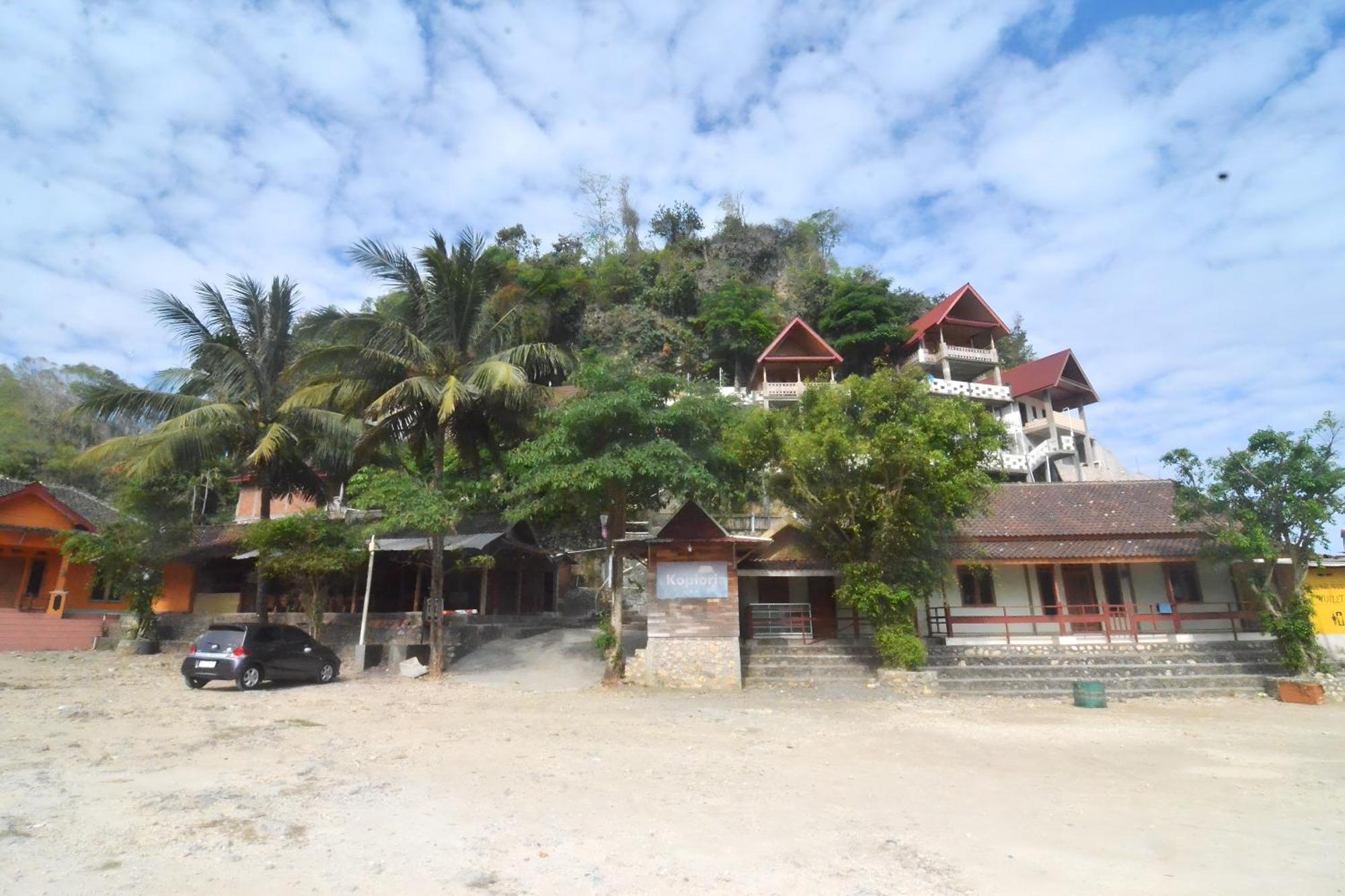 Villa Kopiori Yogyakarta Exteriör bild