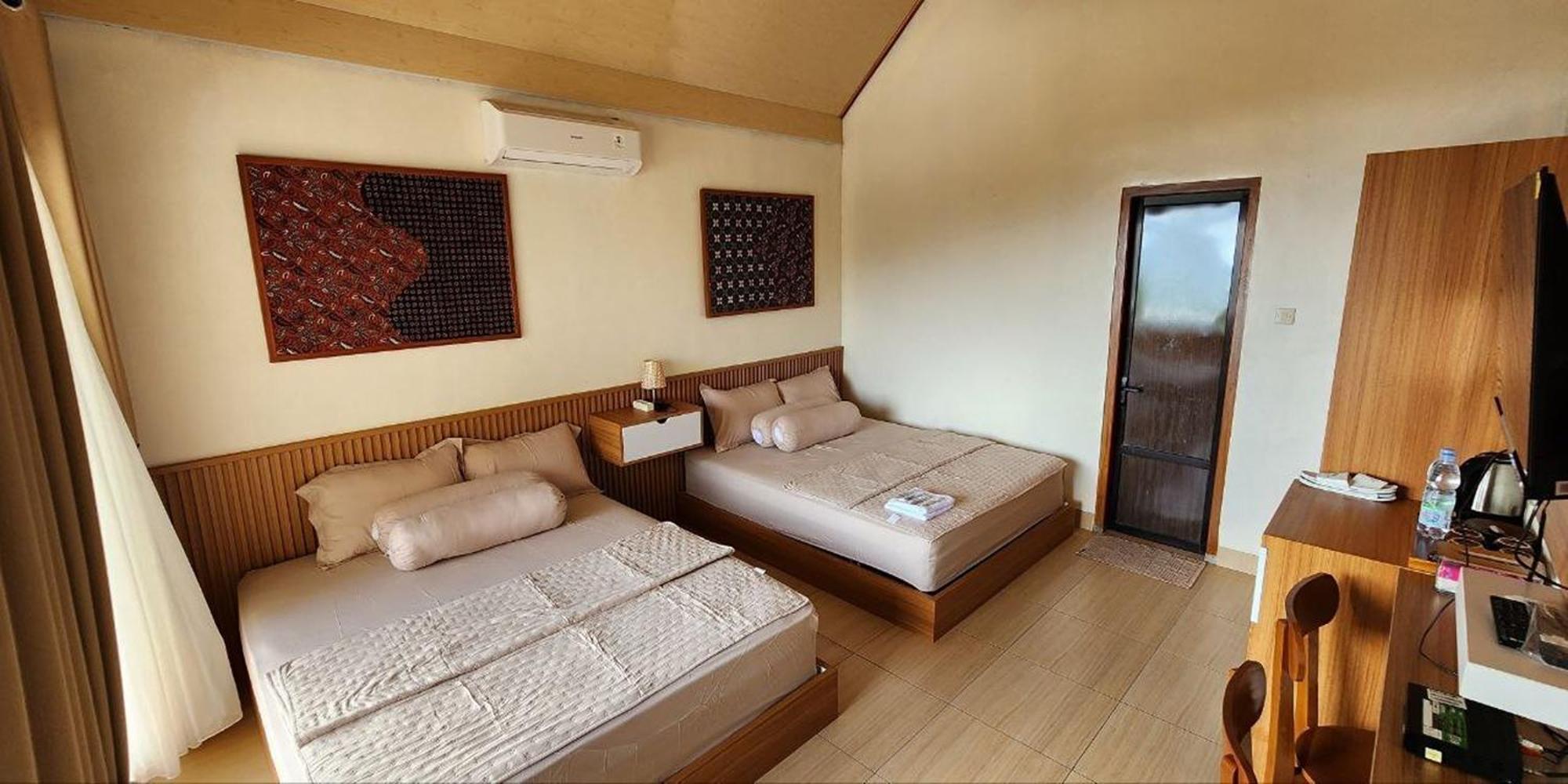 Villa Kopiori Yogyakarta Exteriör bild
