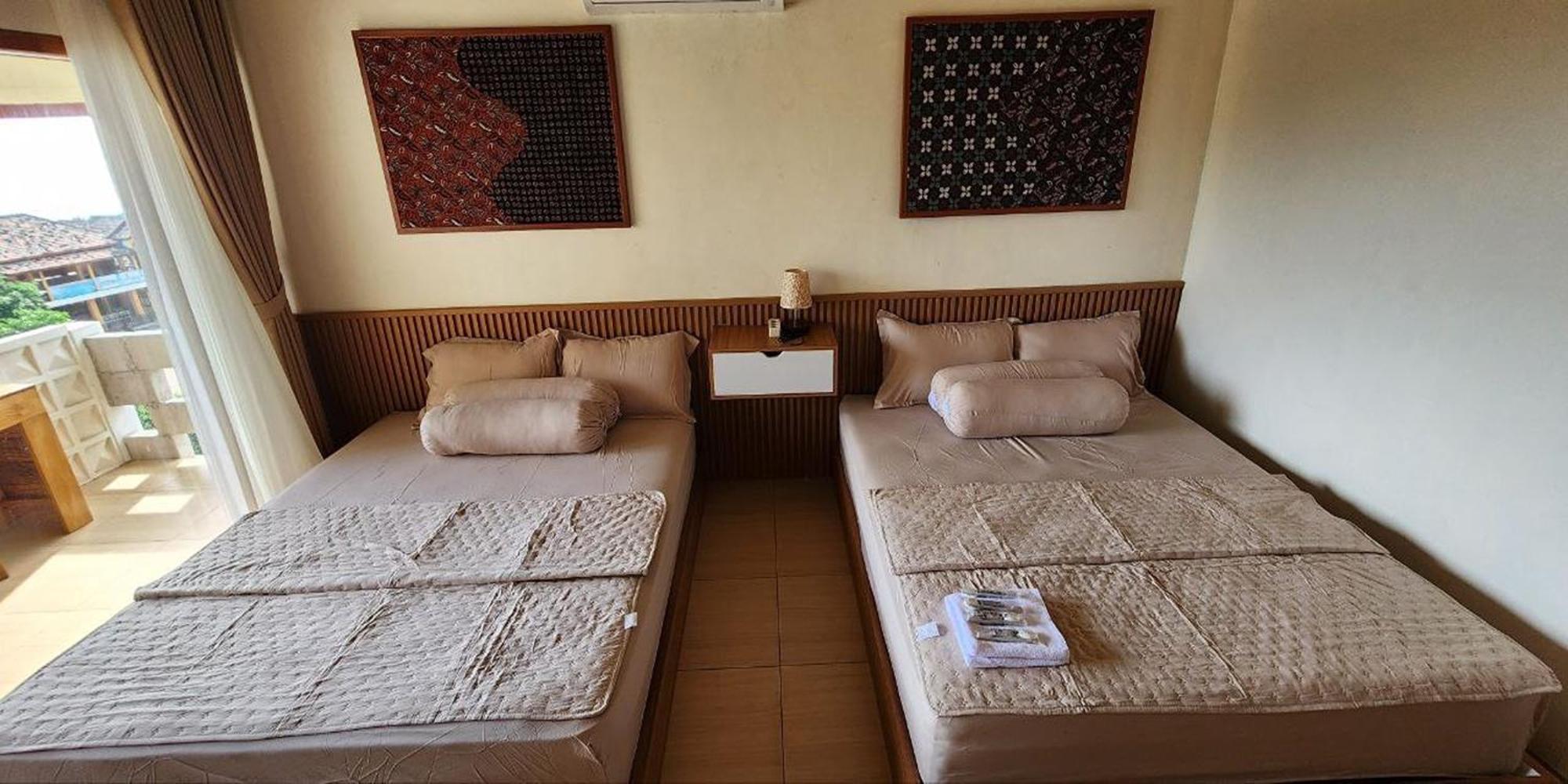 Villa Kopiori Yogyakarta Exteriör bild